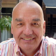 Logo of quiz and trivia travel books.